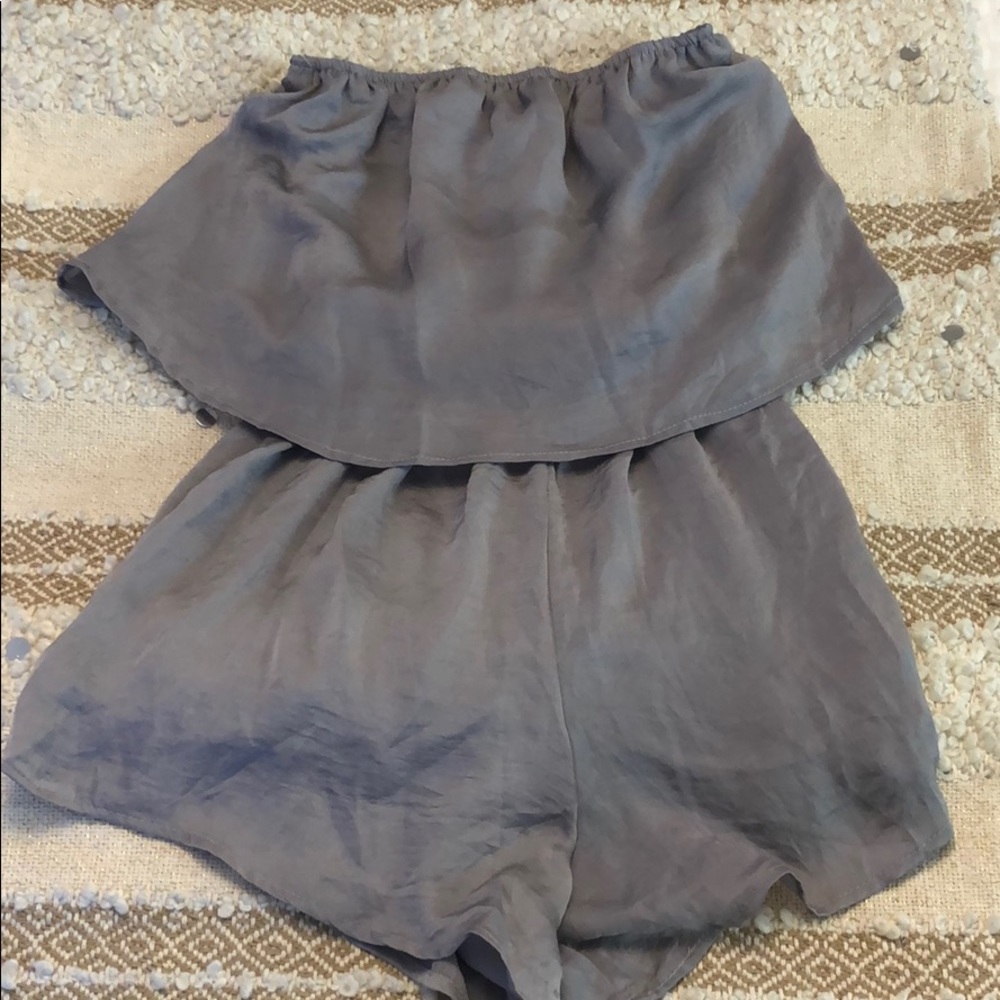 White fox Boutique Gray Strapless Romper
